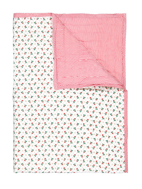 Reversible quilted blanket